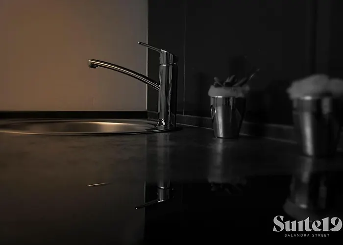 Suite19bari * باري